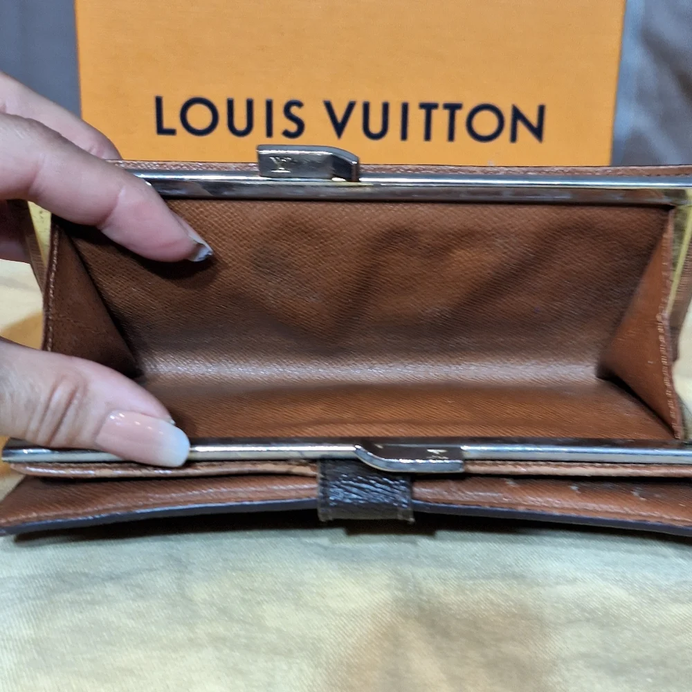 Rare Louis Vuitton Vintage Kisslock Long Wallet - Picture 5 of 14
